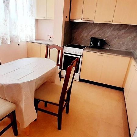 Soc Apartment Close To The Center Burgas Exterior photo
