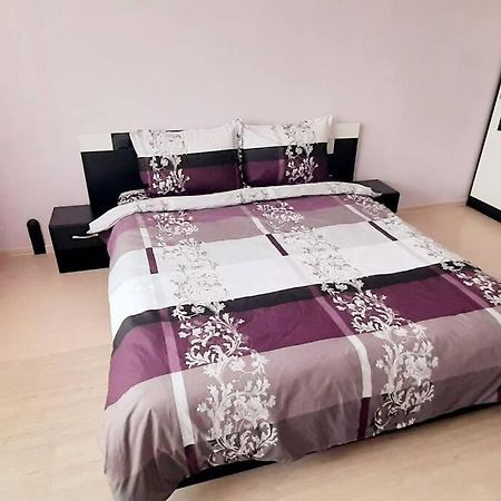 Soc Apartment Close To The Center Burgas Exterior photo